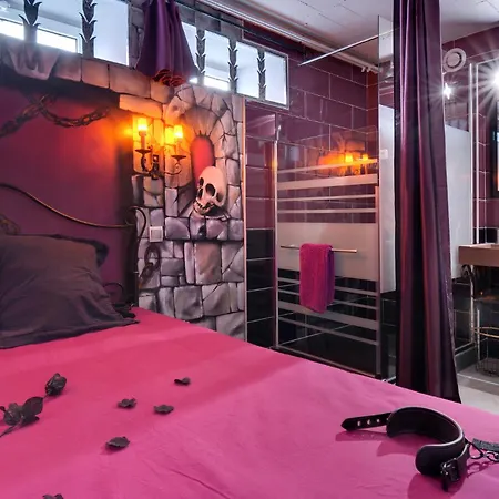 Marquis De Sade Aparthotel